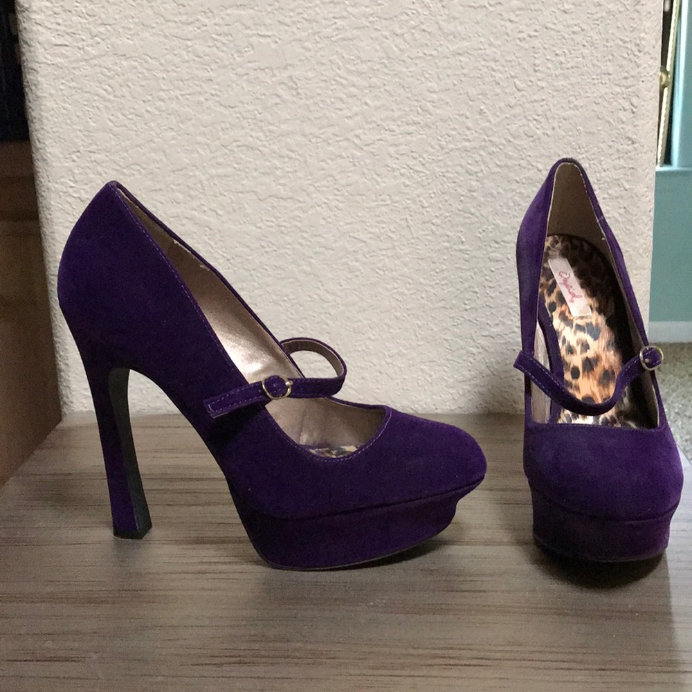 Cute velvet purple pumps